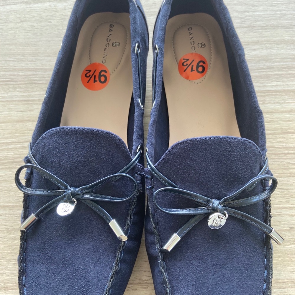 Bandolino Victor 2 loafers.